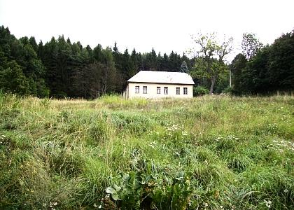 Rodinný dom Handlová na predaj, Horný koniec, pozemok 3800 m2 - Komerčné priestory, kancelárie, garáže na predaj